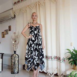 SİYAH KREM ASKILI ASİMETRİK ELBİSE