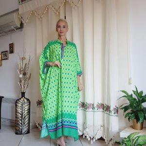 YEŞİL MİNİK KARELİ VALE ELBİSE