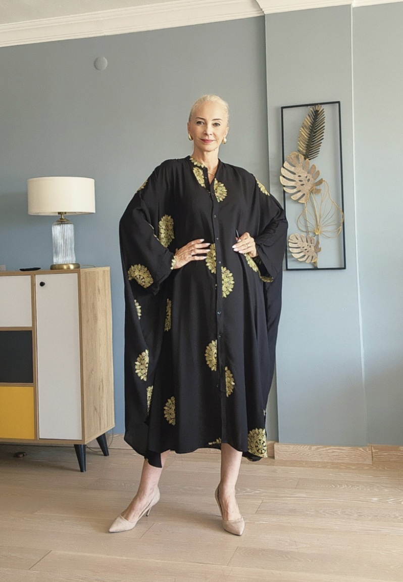 SİYAH GOLD NAKIŞLI GENİŞ GÖMLEK ELBİSE
