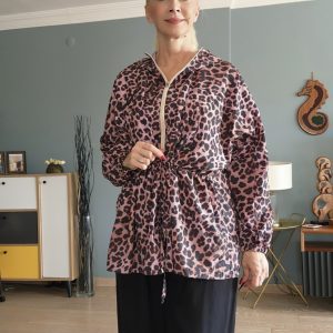 PEMBE SİYAH LEOPAR YAĞMURLUK