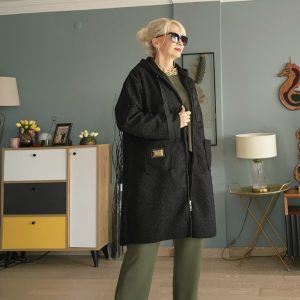 SİYAH VALE KEÇE KABAN