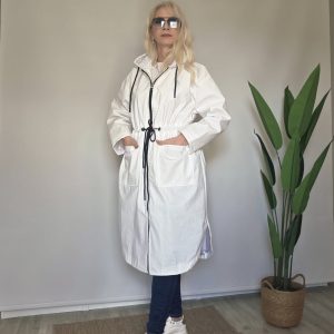 BEYAZ BÜZGÜLÜ YAĞMURLUK