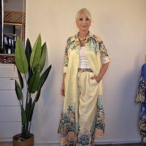 SARI AŞHİL BAHAR TAKIM